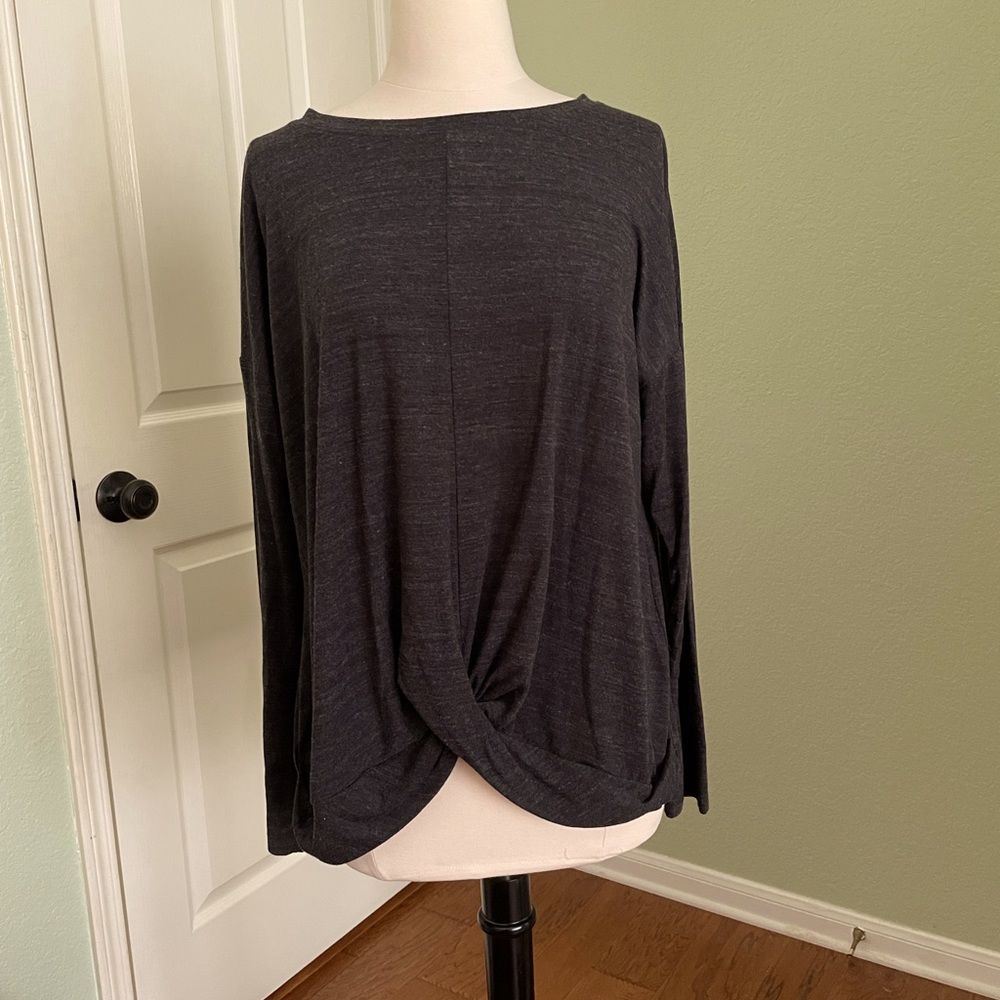 NWOT Comfy Log Sleeve Grey Shirt Sz L